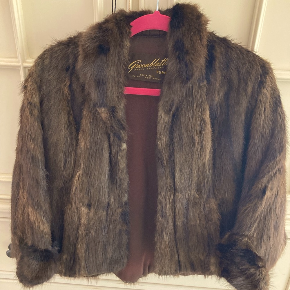 Fur coat, short length, long sleeve